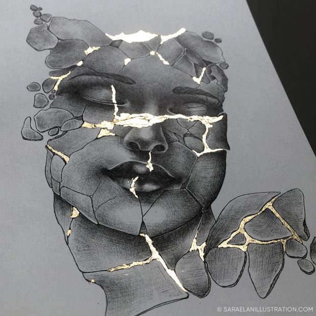 Disegno in inchiostro e foglia oro di volto di donna Kintsugi