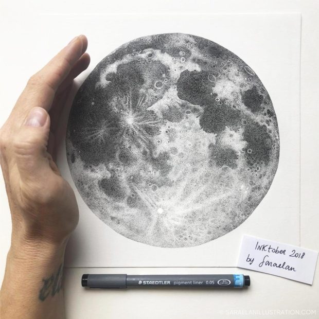 Luna piena disegnata a puntini in inchiostro con tecnica dotwork disegno finito